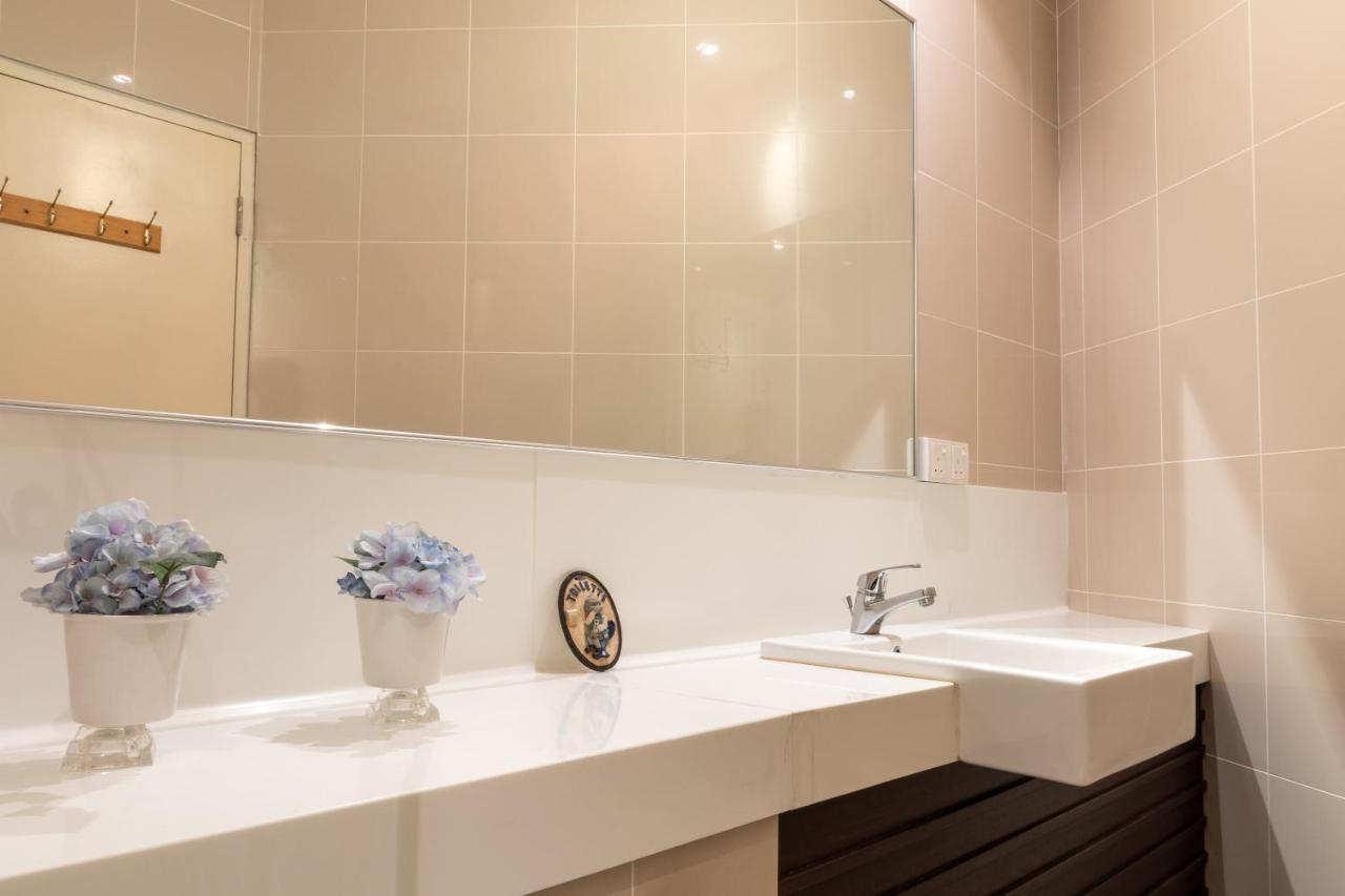 Rosebury Studio Suite By D Imperio Homestay George Town Eksteriør billede
